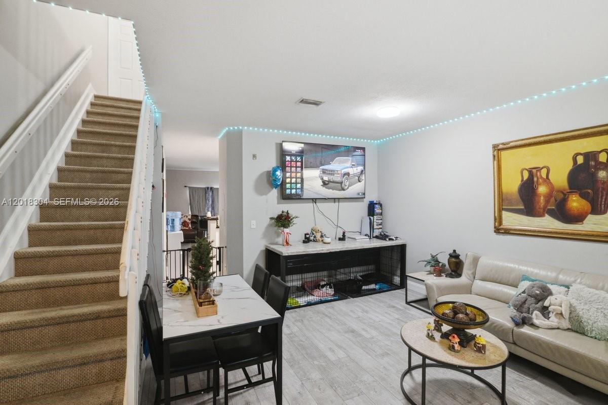 TOWNGATE CONDO ELEVEN - Residential