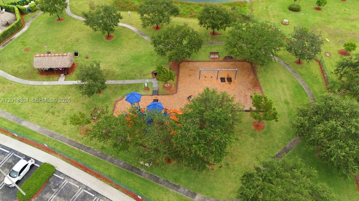 TOWNGATE CONDO ELEVEN - Residential