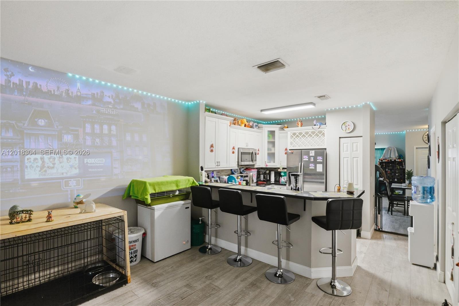 TOWNGATE CONDO ELEVEN - Residential