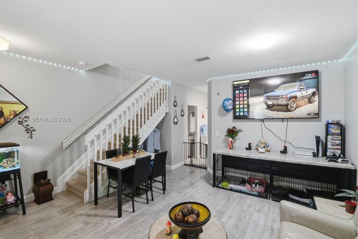 TOWNGATE CONDO ELEVEN - Residential