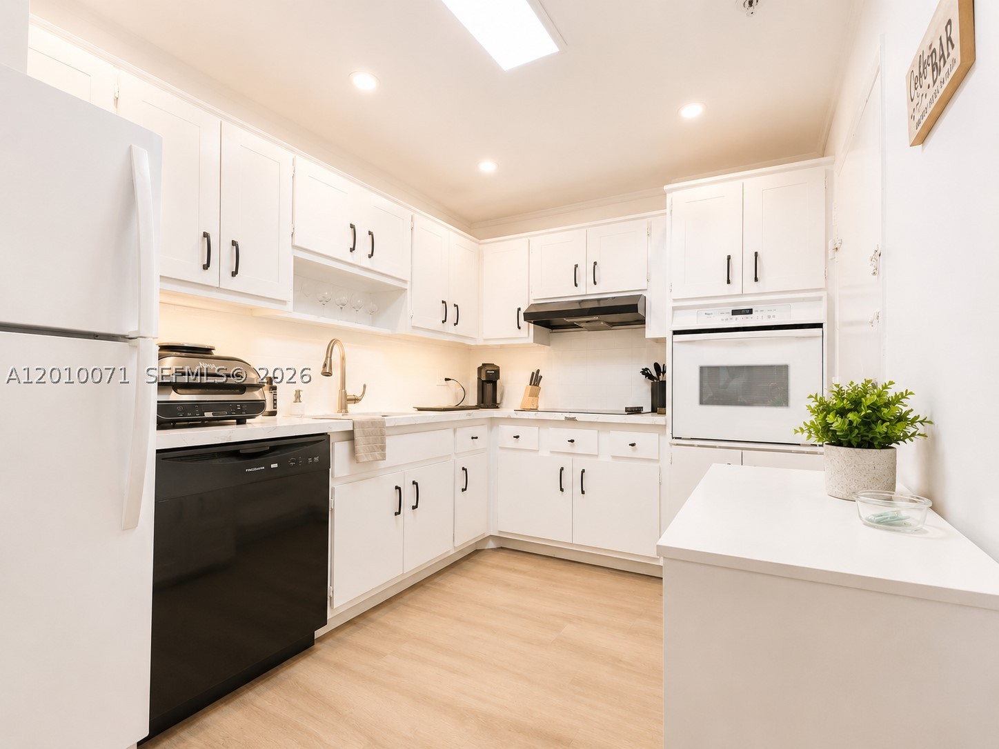 COASTAL TOWERS CONDO - Residential