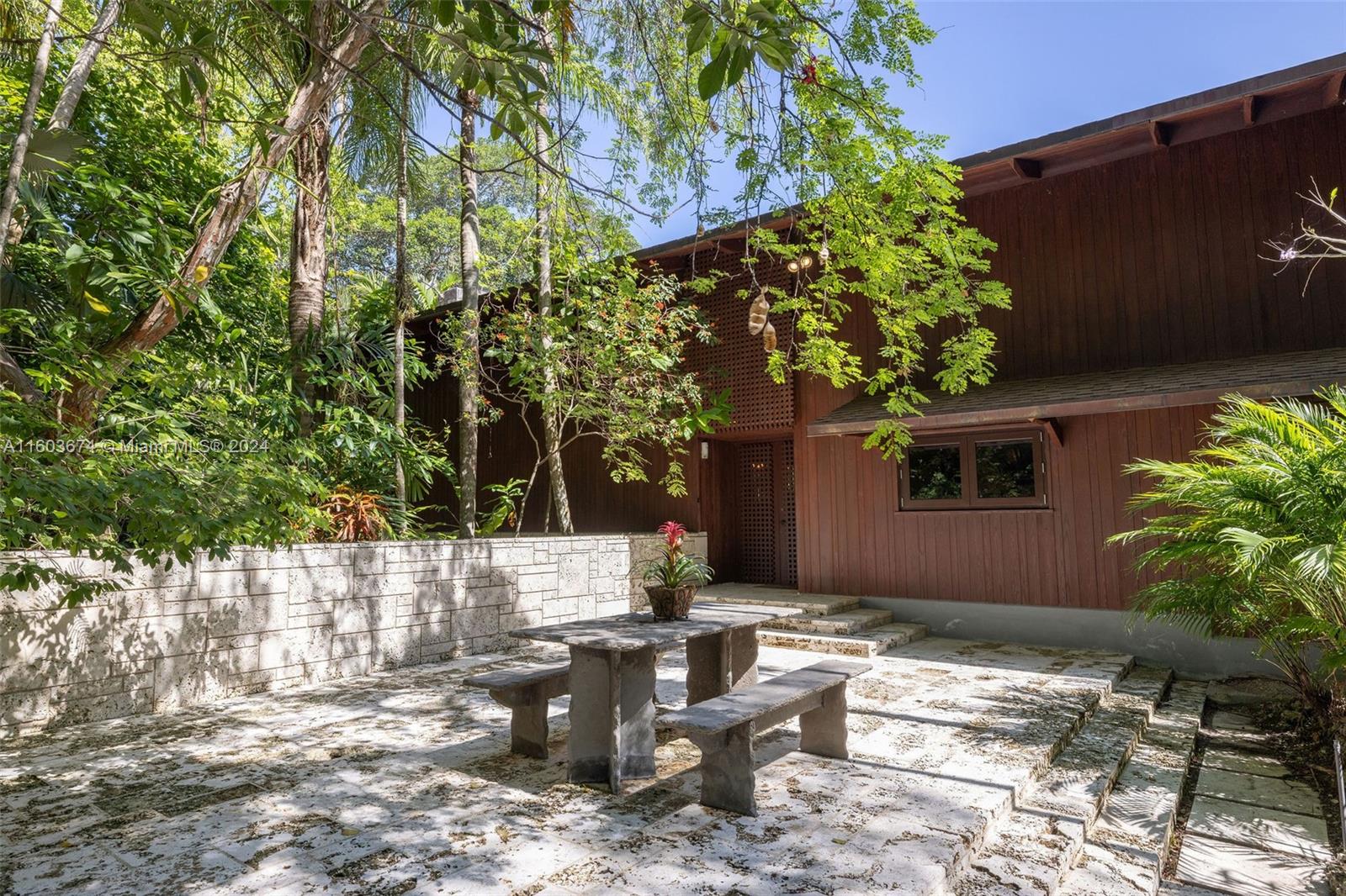 HAMMOCK PARK - Residential
