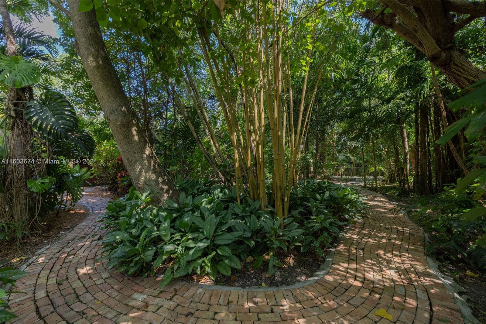HAMMOCK PARK - Residential