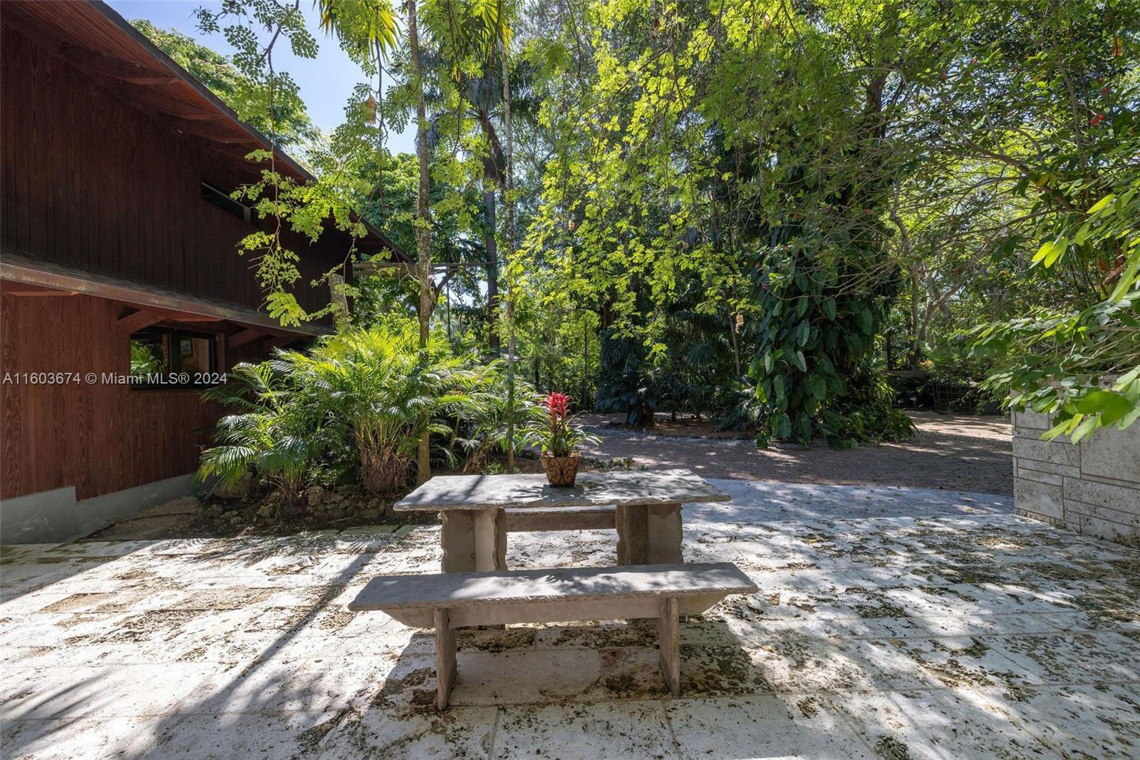 HAMMOCK PARK - Residential