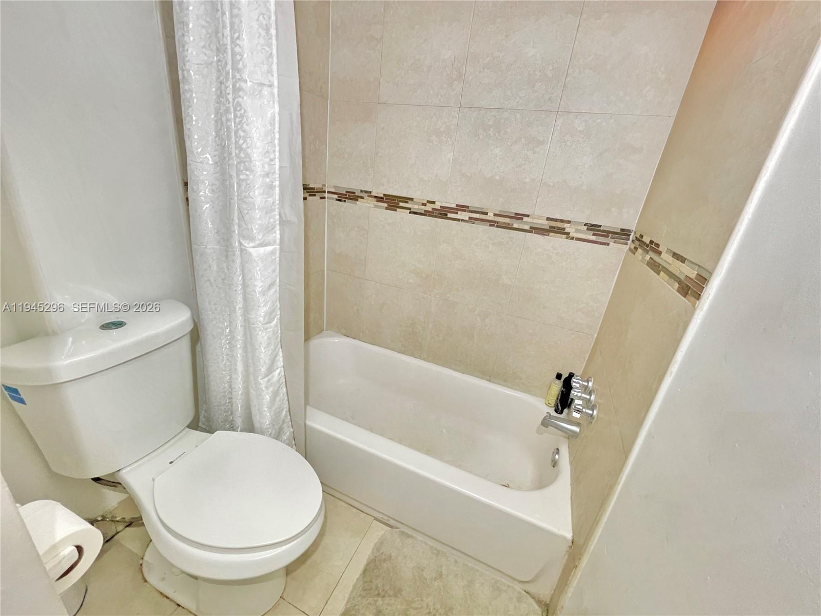 BROOKFIELD SQUARE CONDO - Residential