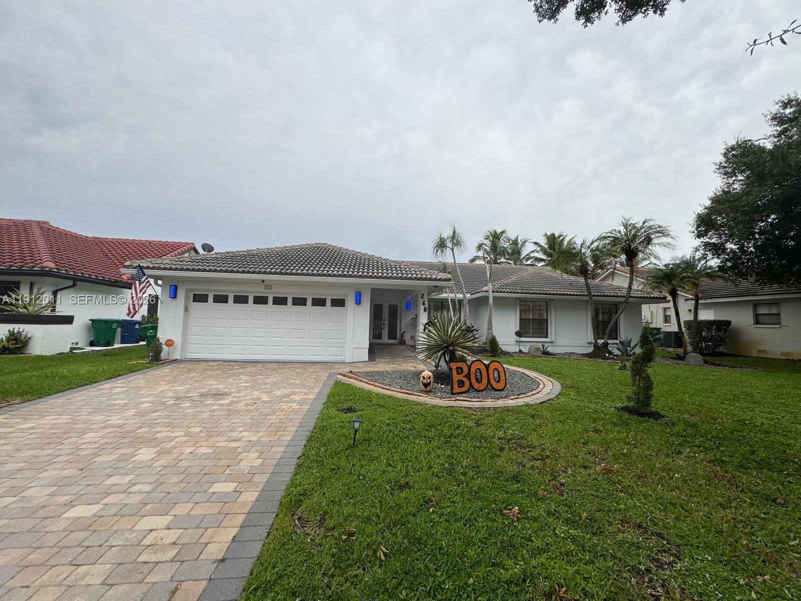 WEST GLEN - Residential