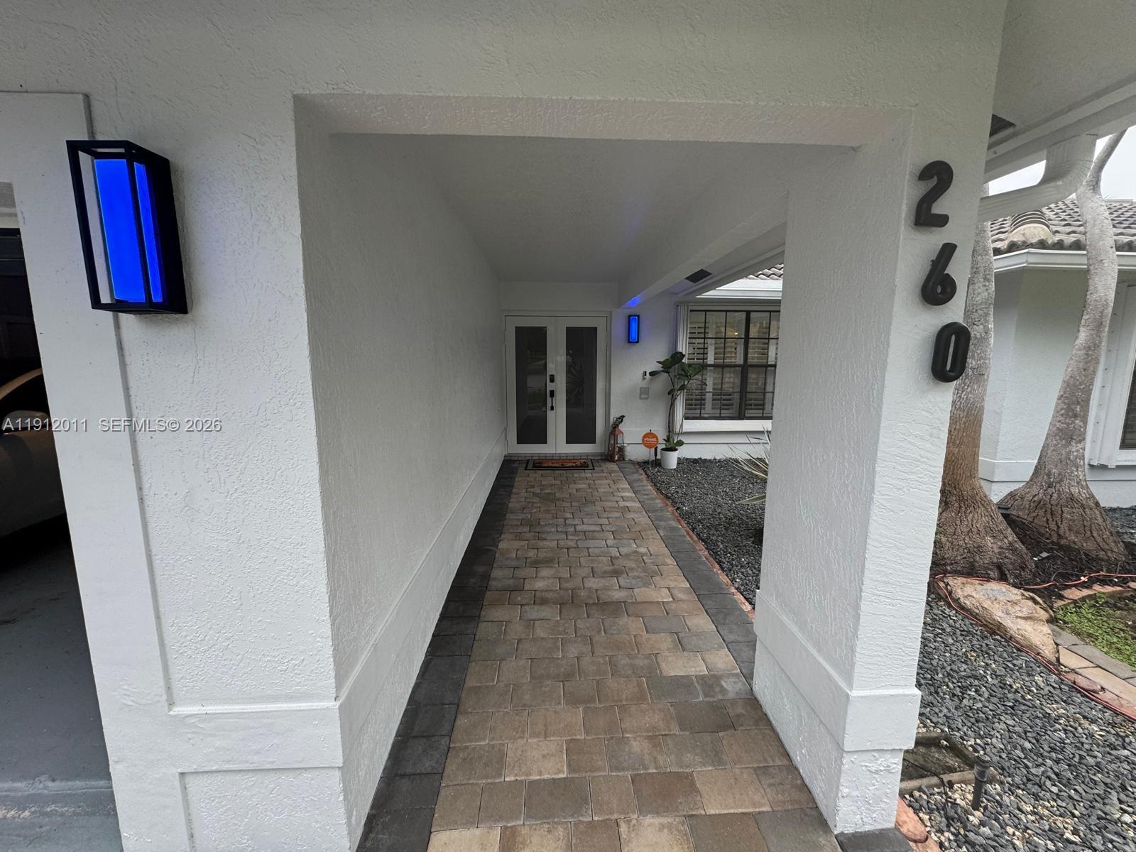 WEST GLEN - Residential