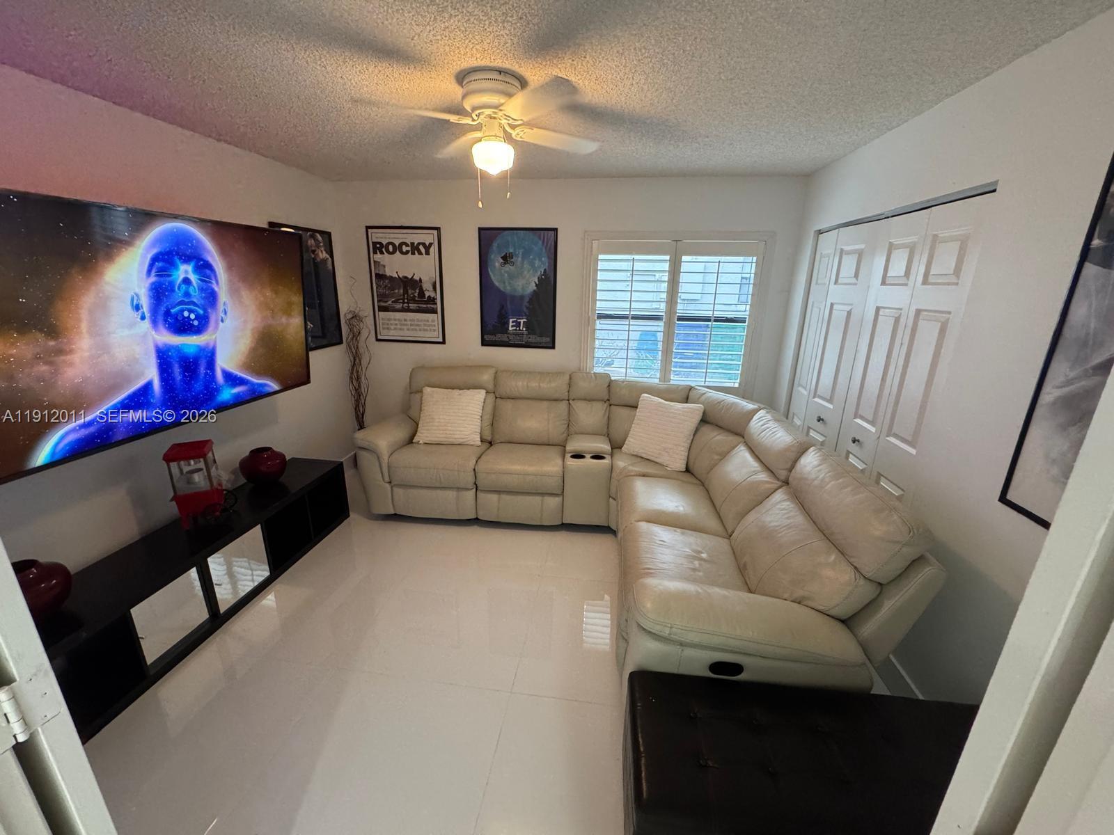 WEST GLEN - Residential