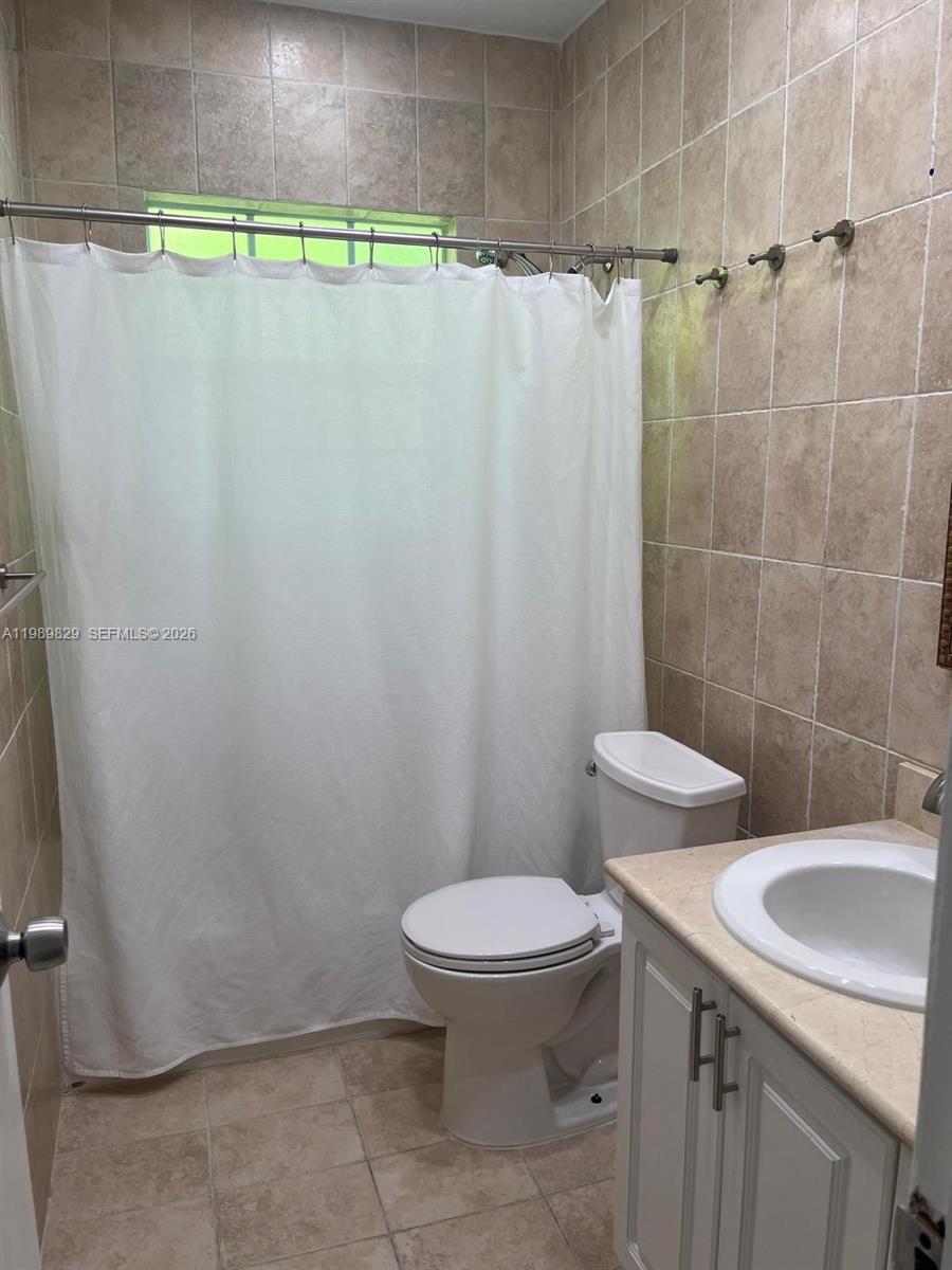 SOUTHERN STAR CONDO - Residential