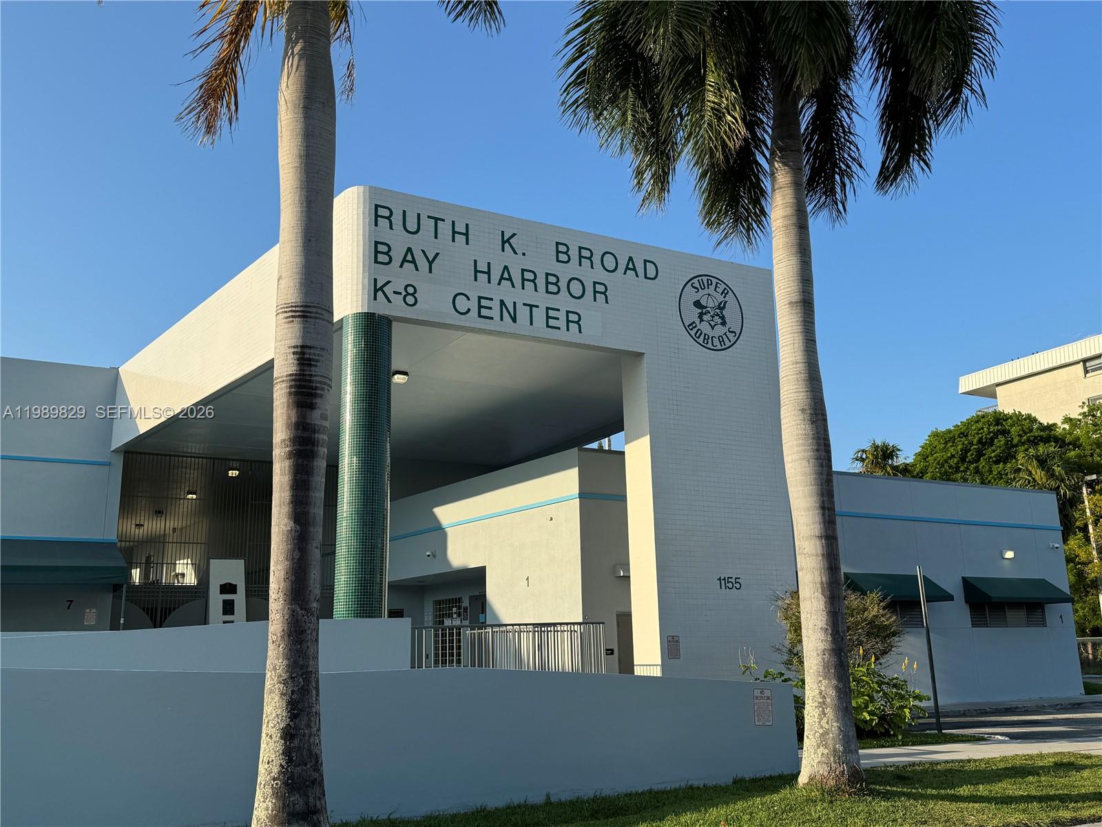 SOUTHERN STAR CONDO - Residential