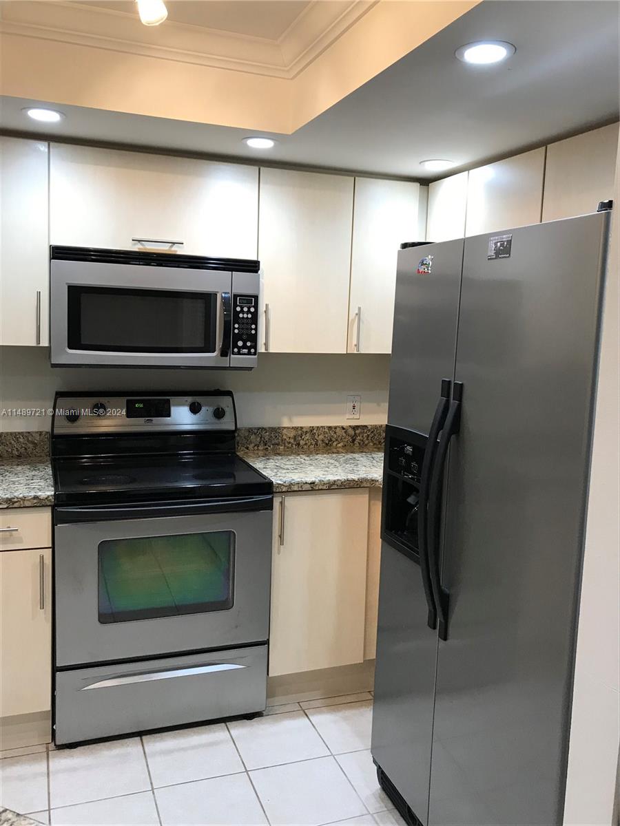 VILLAGE EAST CONDO - Residential Lease
