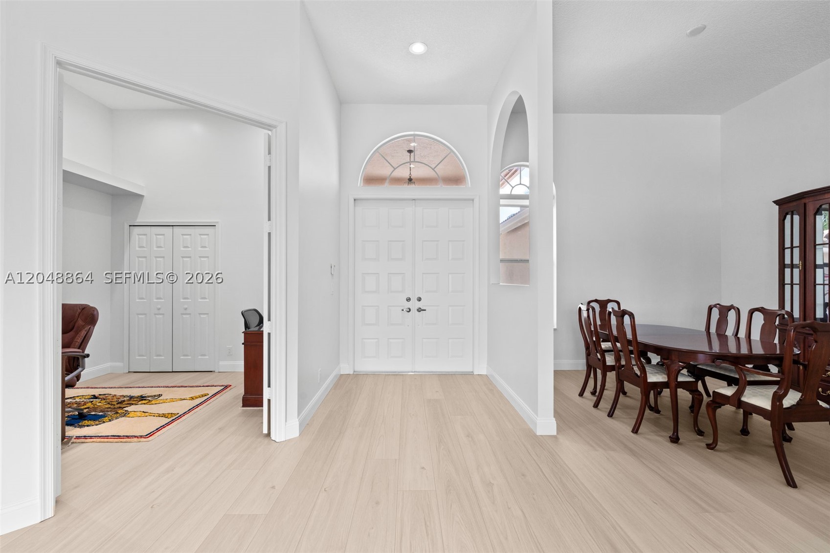 KENSINGTON - Residential