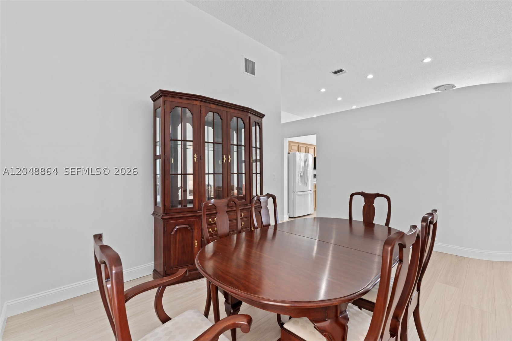 KENSINGTON - Residential