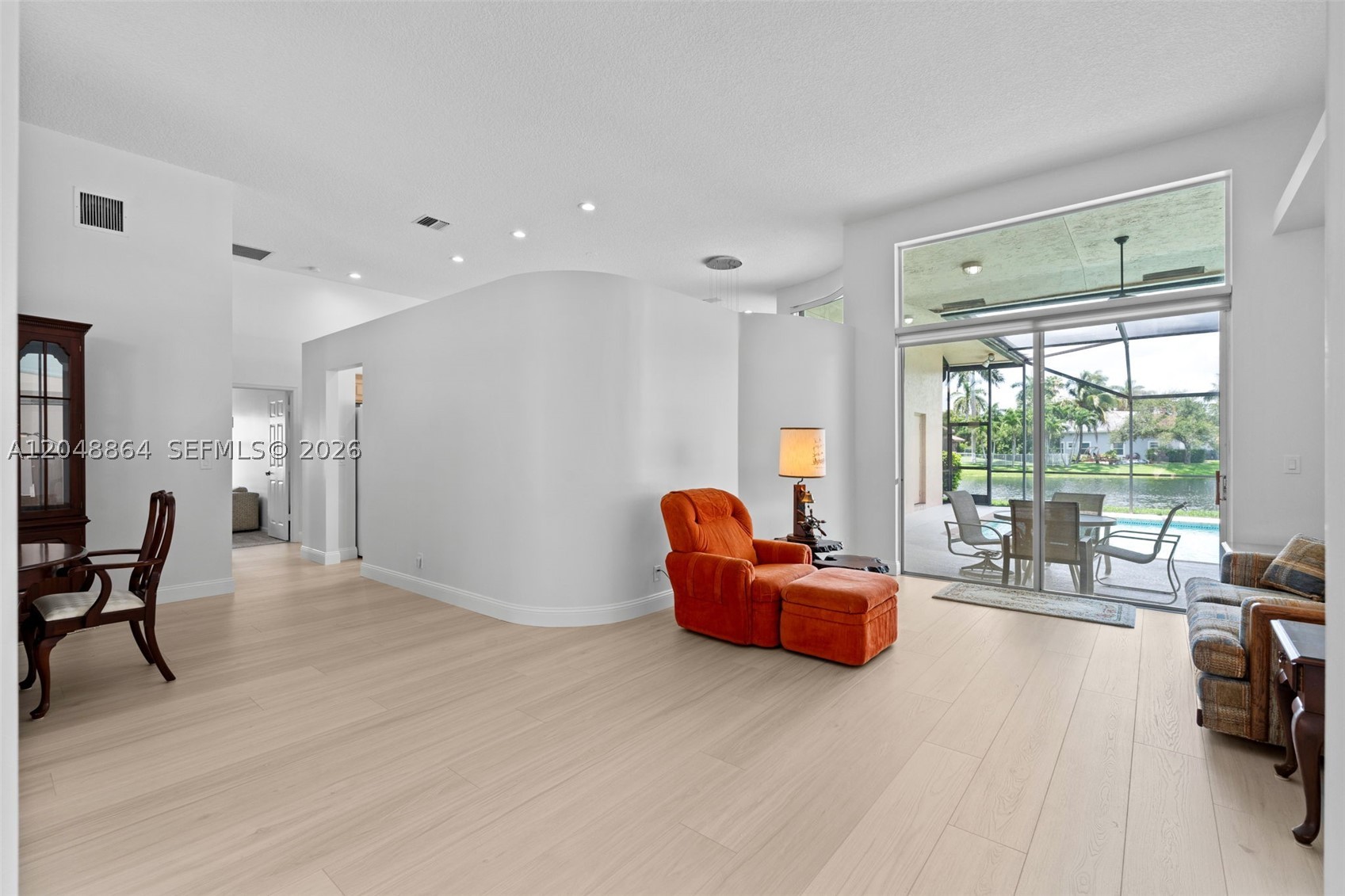 KENSINGTON - Residential