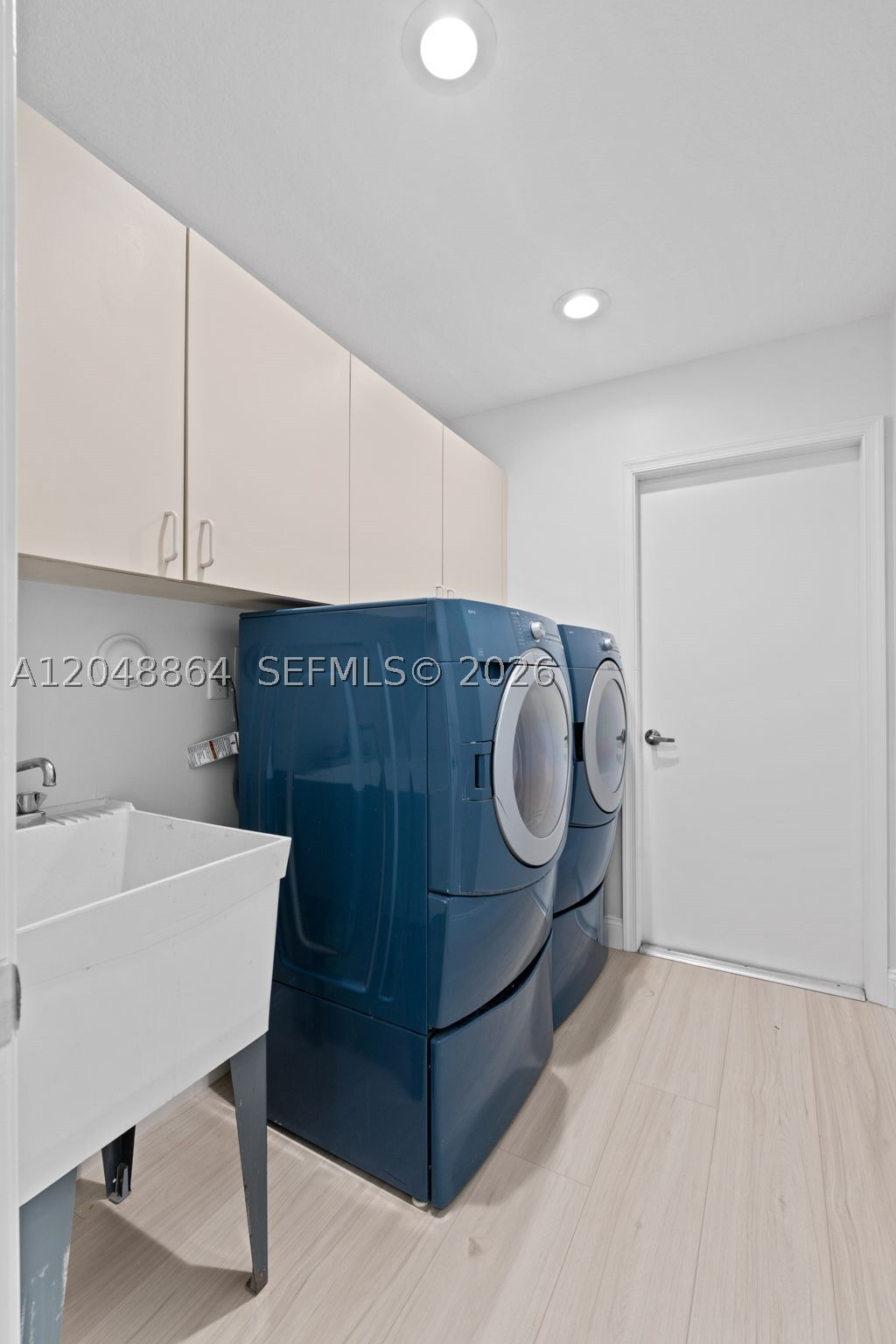 KENSINGTON - Residential