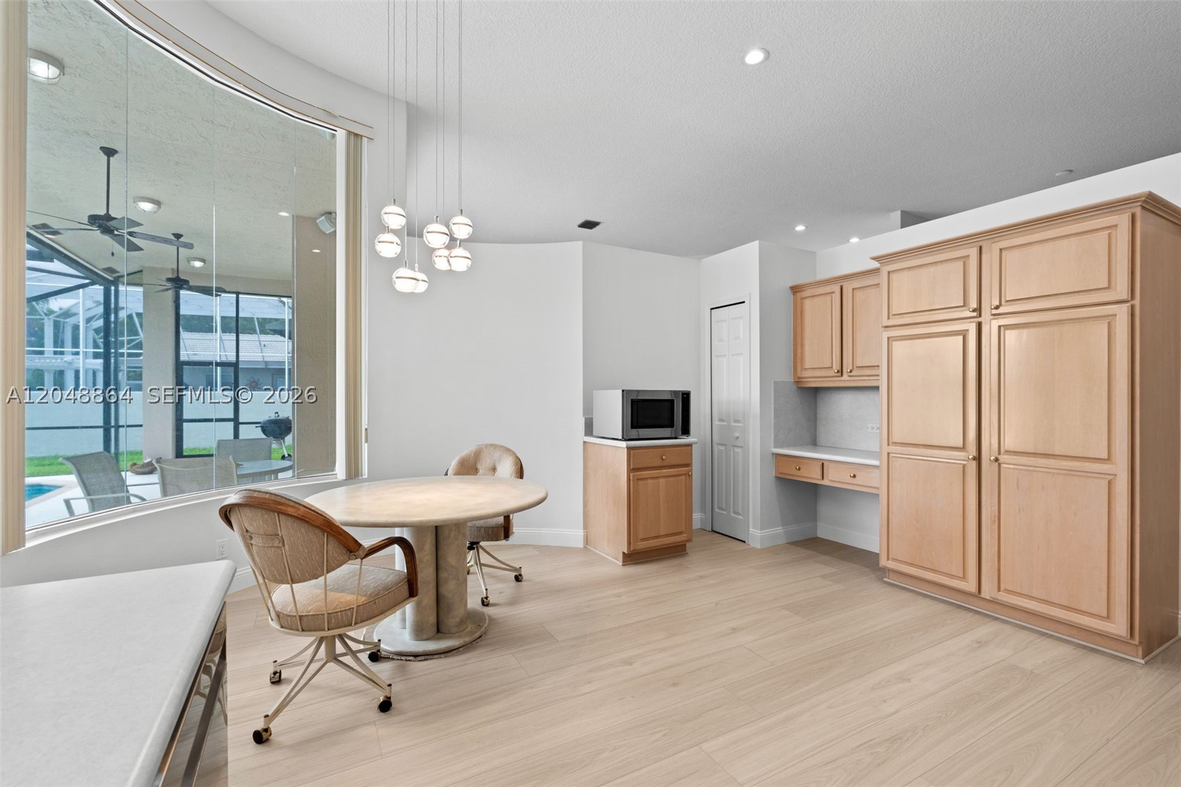 KENSINGTON - Residential