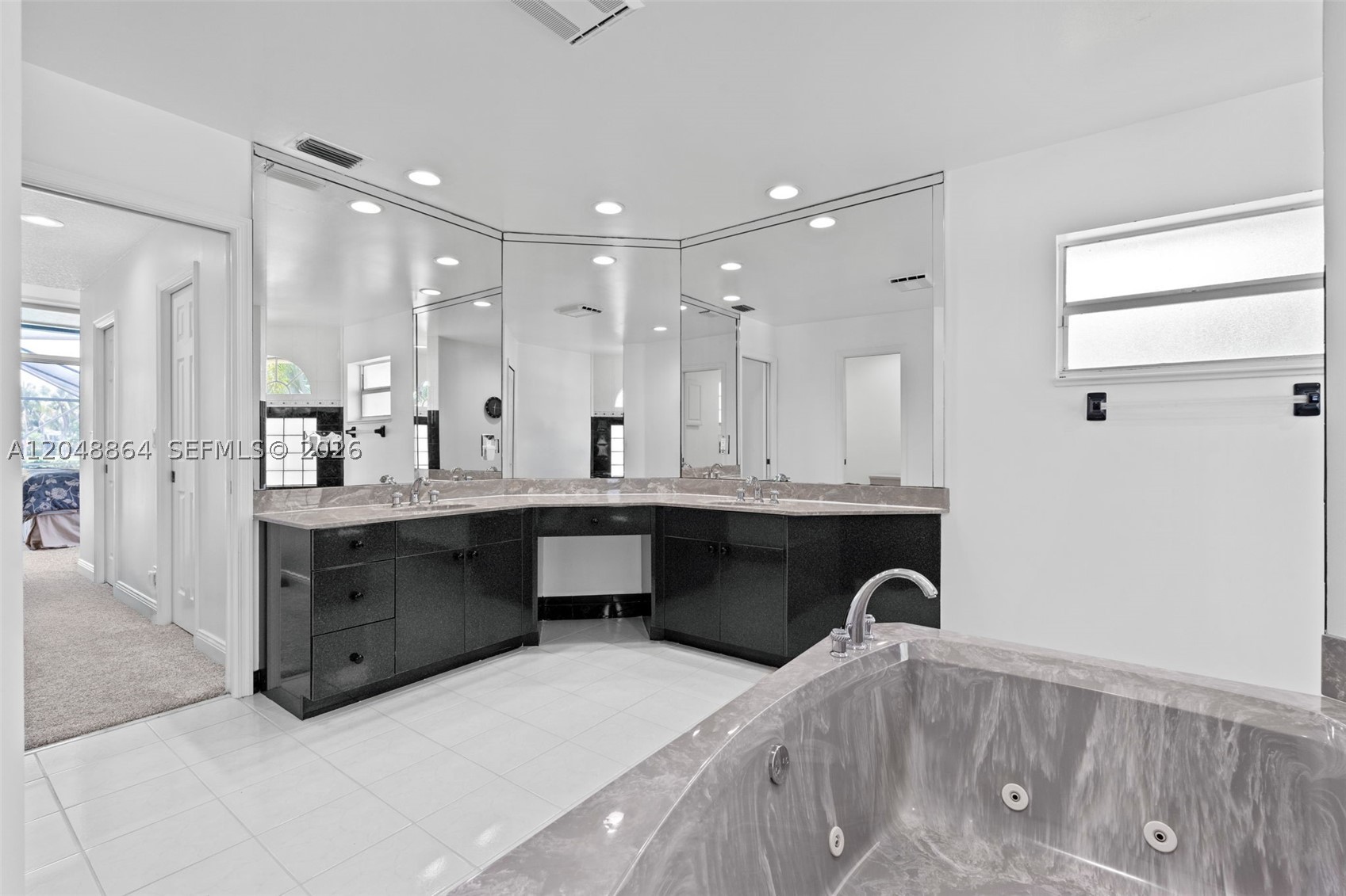 KENSINGTON - Residential