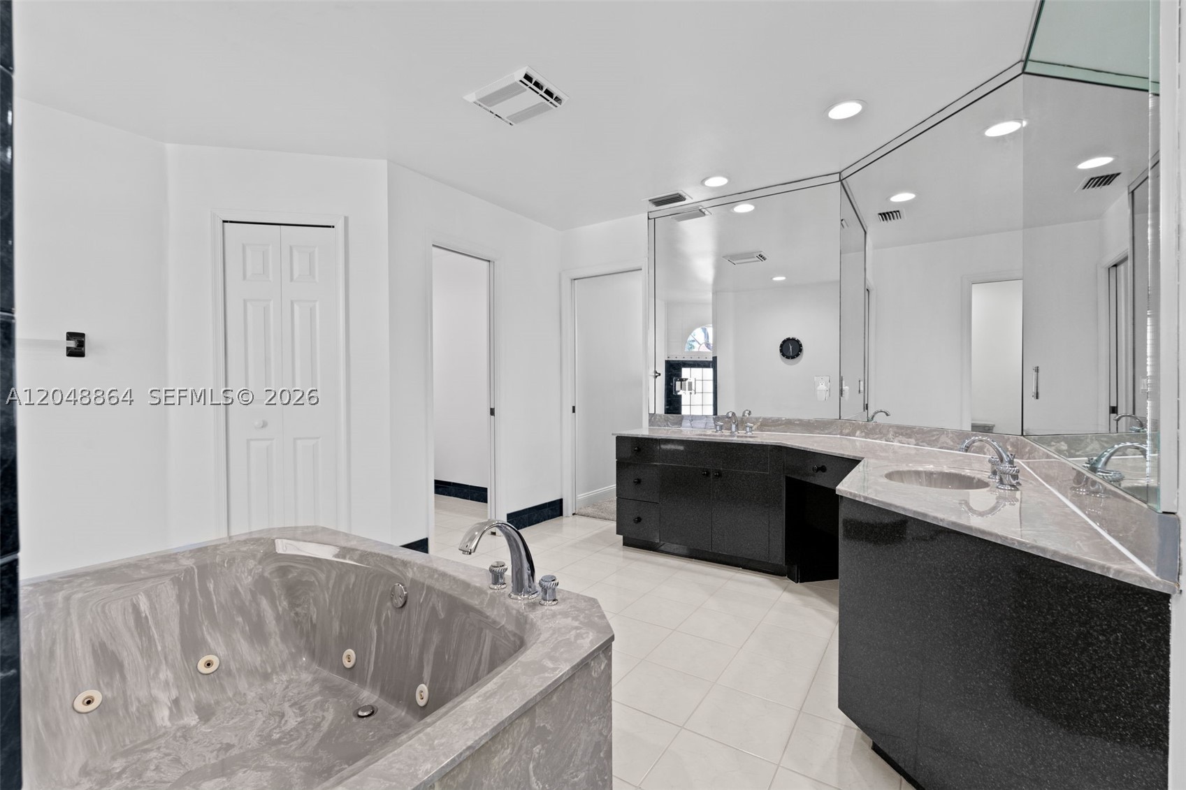 KENSINGTON - Residential