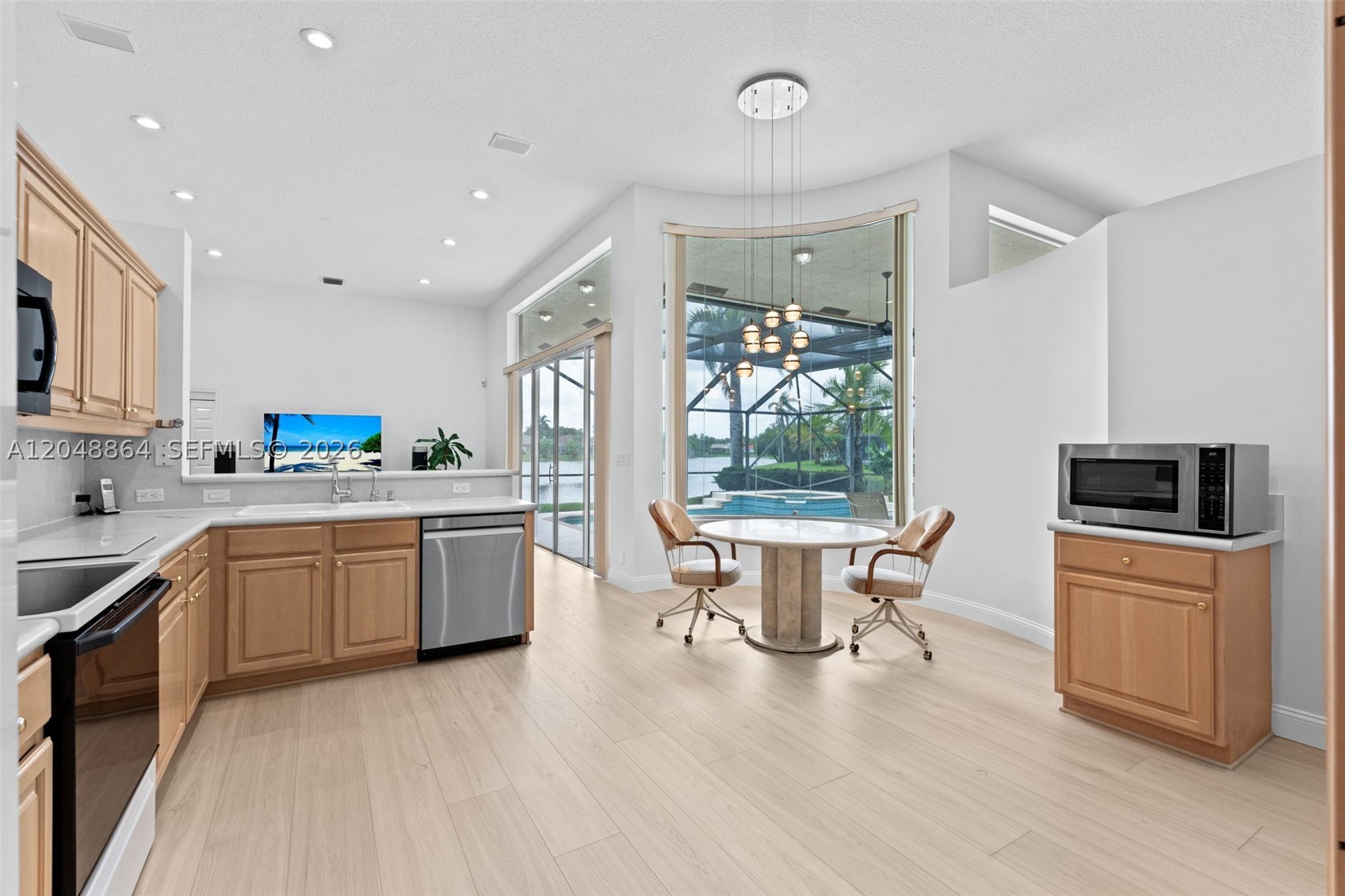 KENSINGTON - Residential
