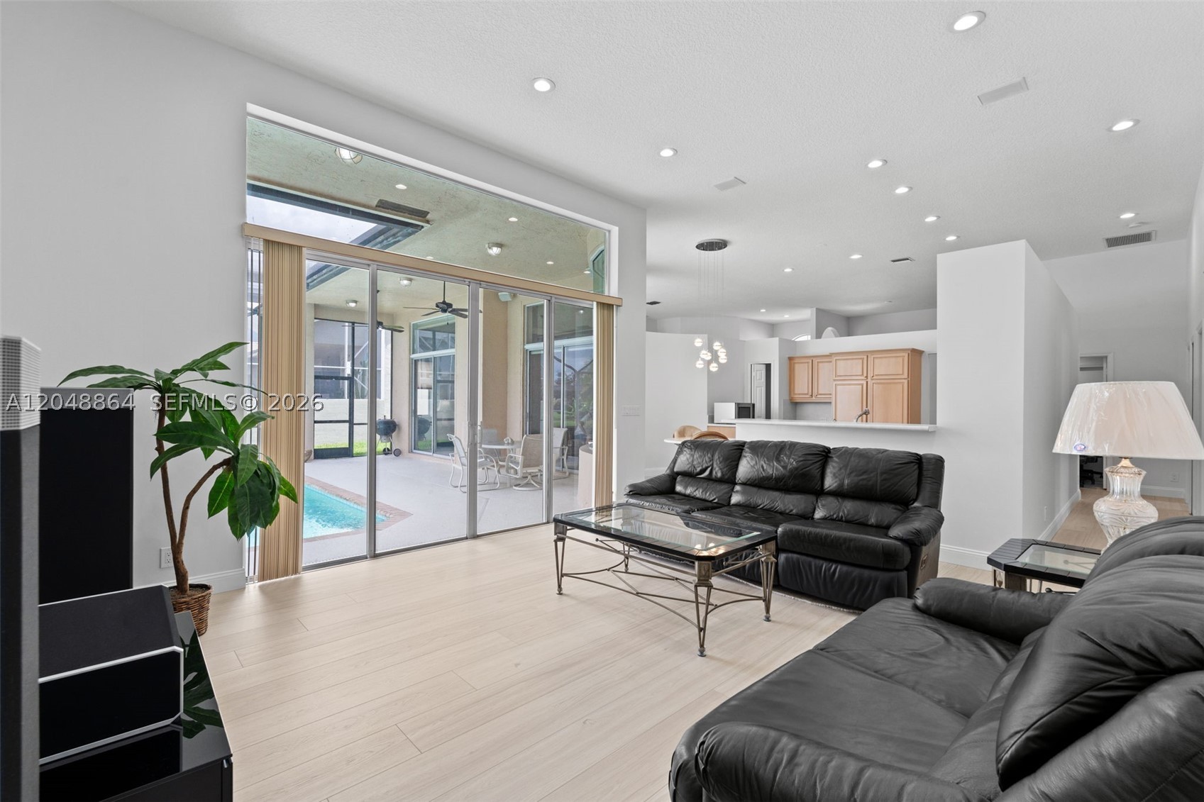 KENSINGTON - Residential