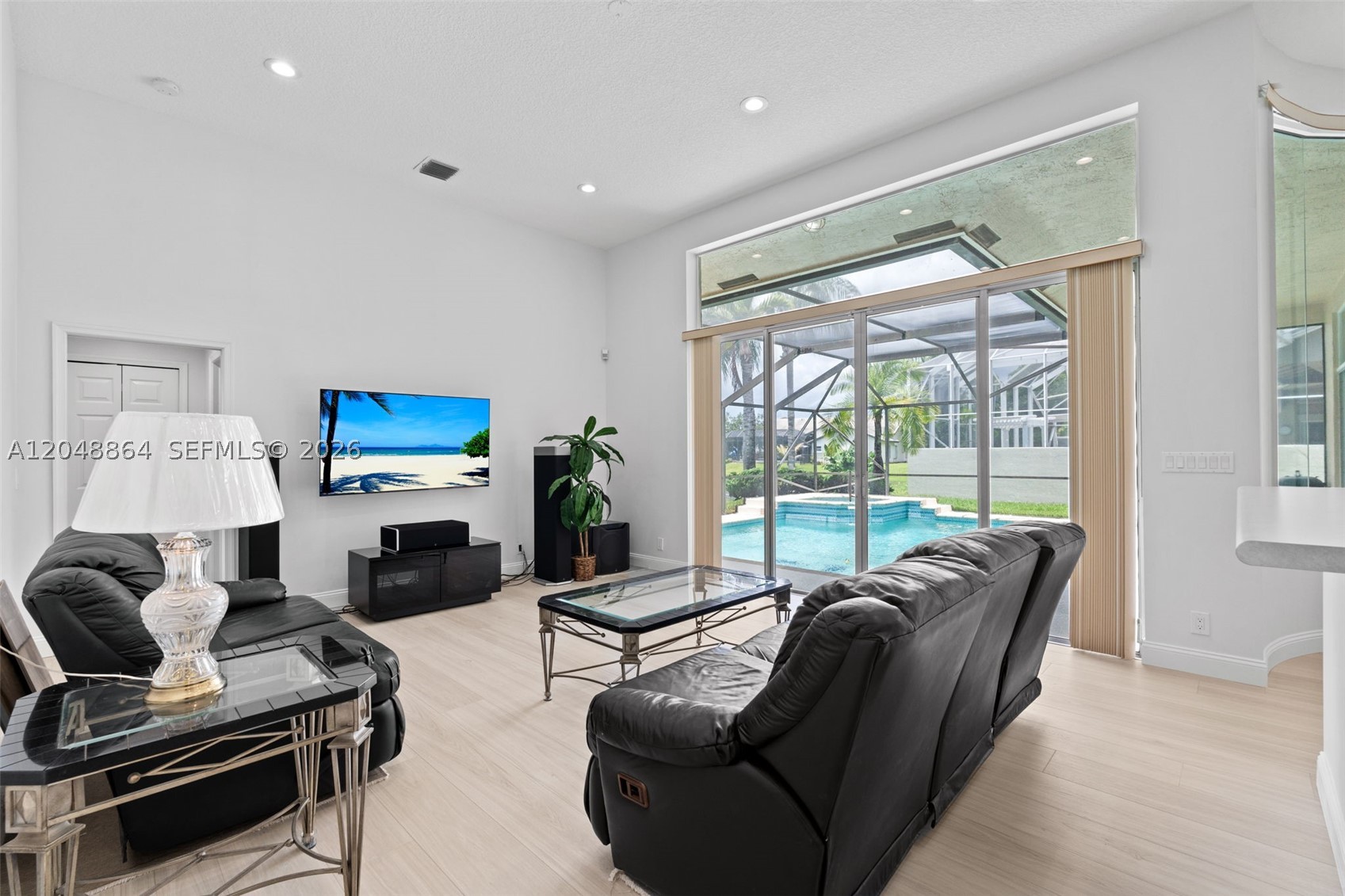 KENSINGTON - Residential