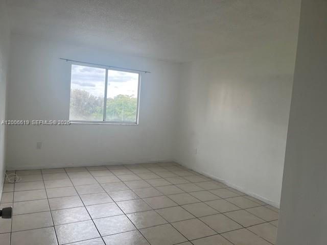KENDALL LAKE TOWERS CONDO - Residential