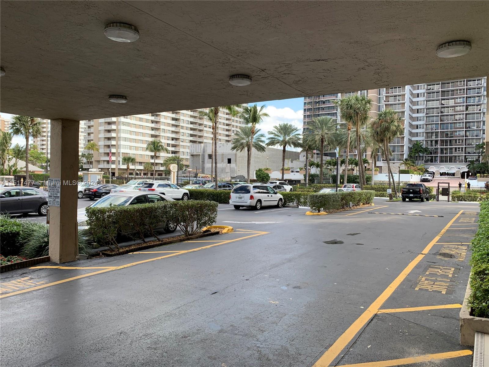 AVANT GARDE CONDO - Residential Lease
