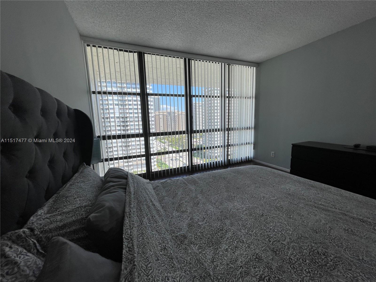 AVANT GARDE CONDO - Residential Lease