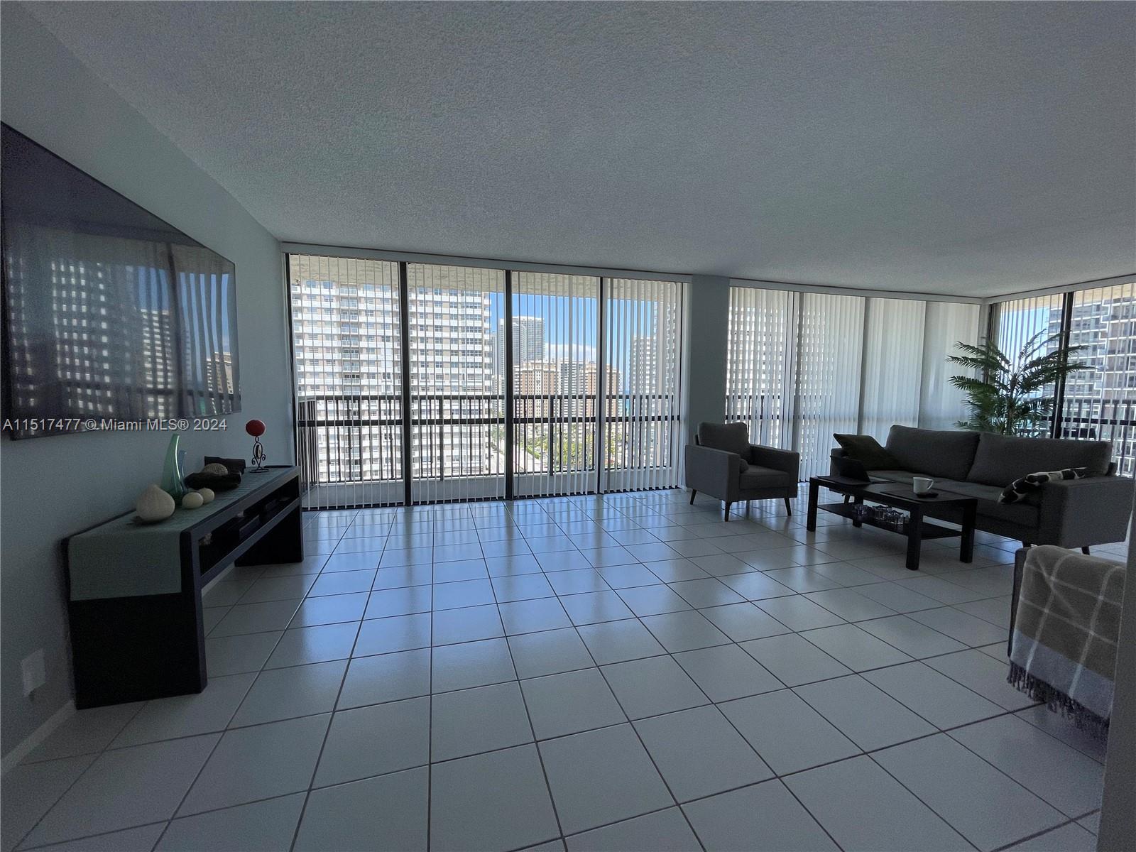 AVANT GARDE CONDO - Residential Lease