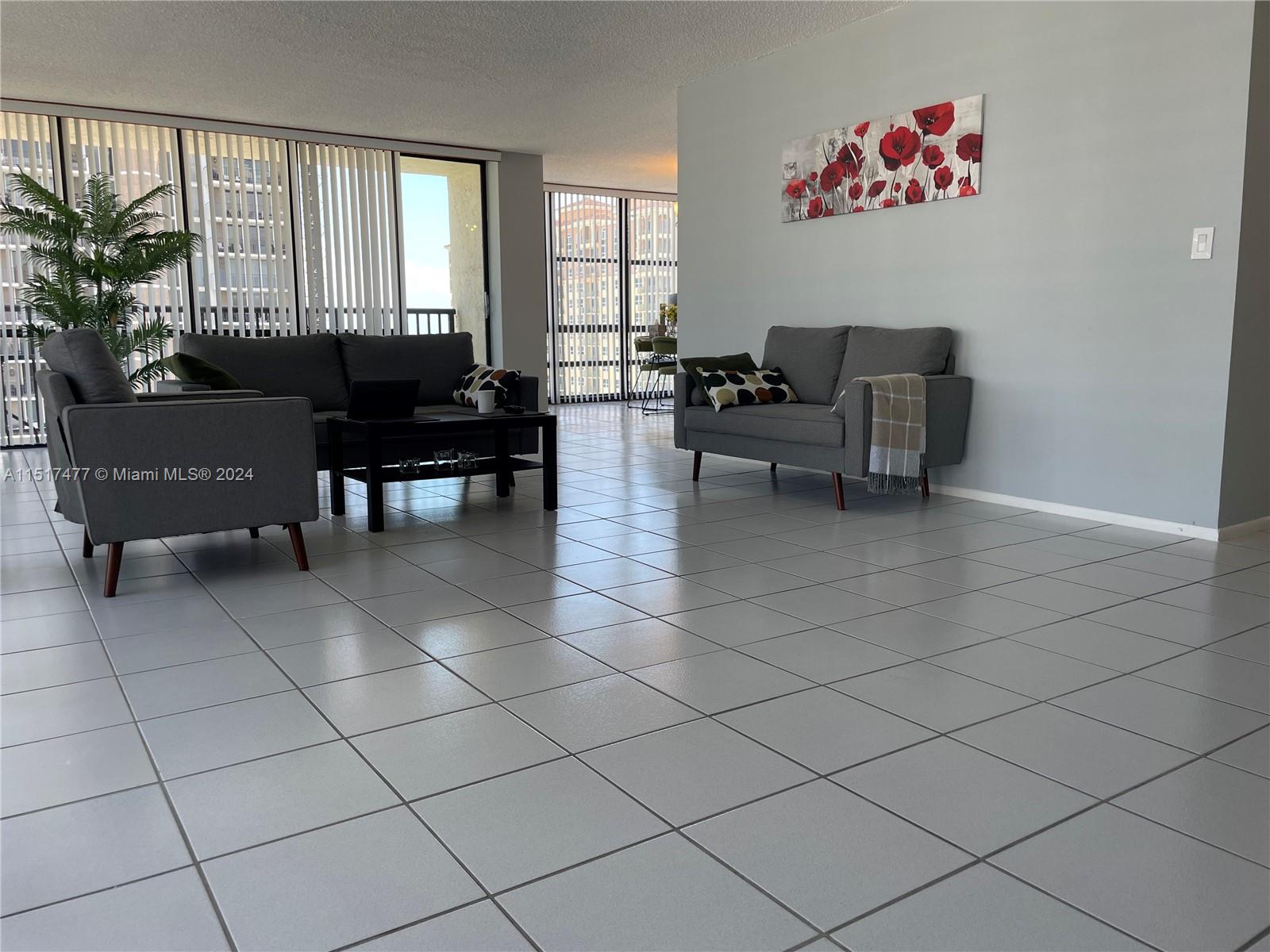AVANT GARDE CONDO - Residential Lease