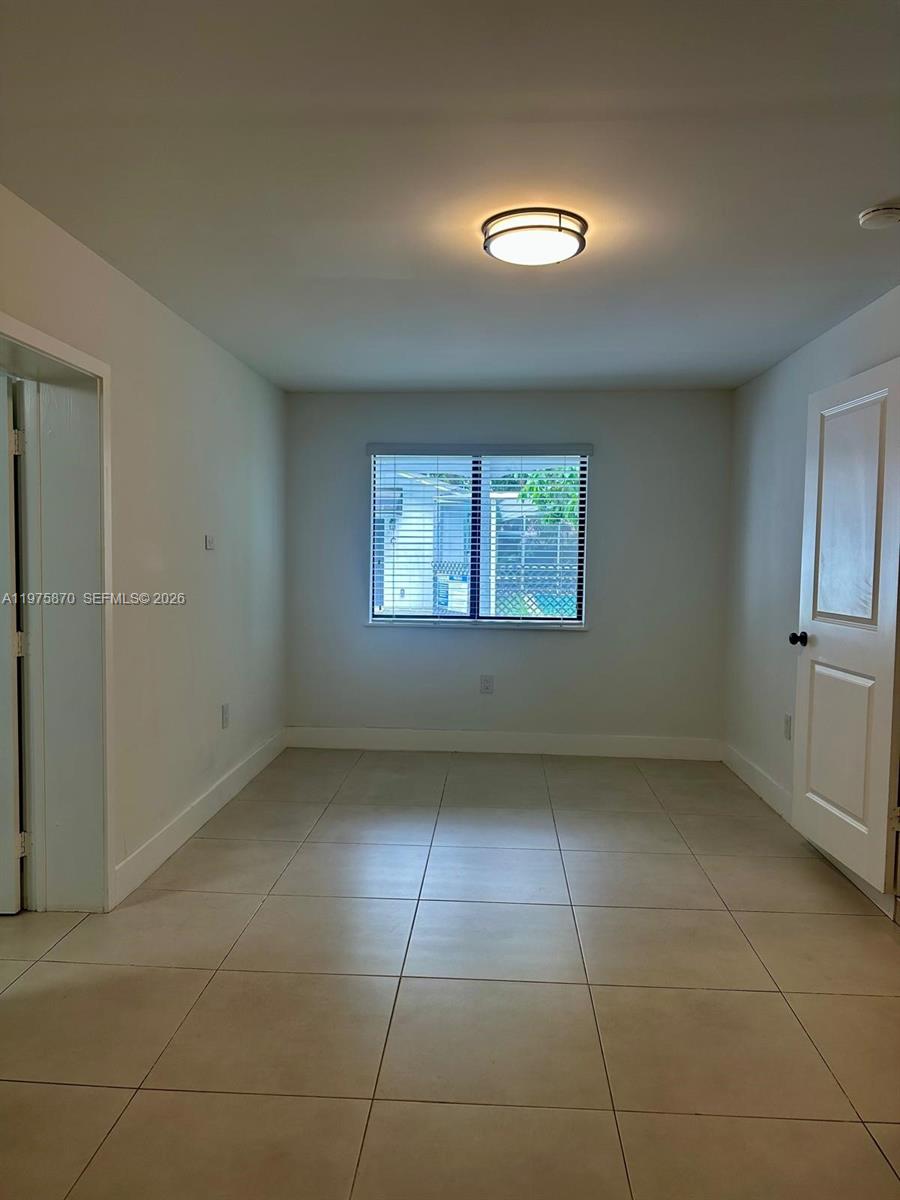 ARCH CREEKS ESTATES - Residential Lease