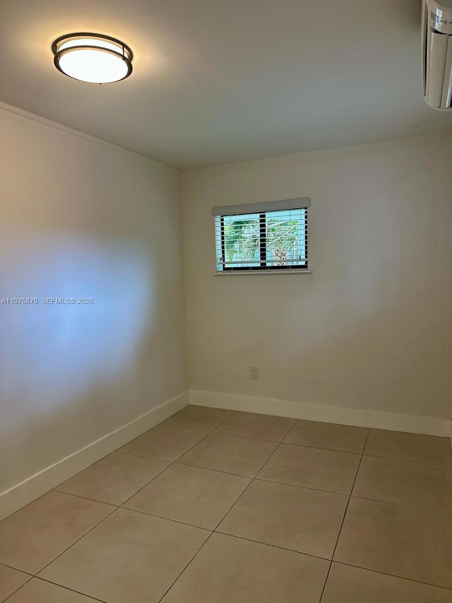 ARCH CREEKS ESTATES - Residential Lease