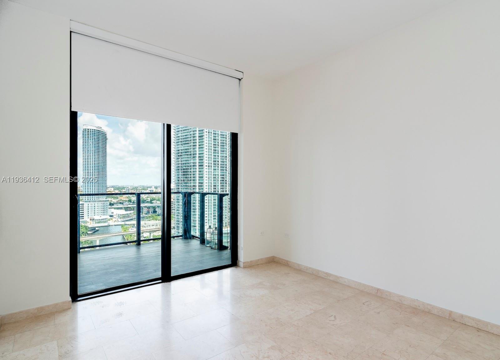REACH CONDO - Residential