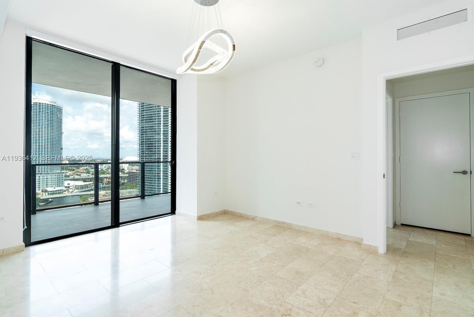 REACH CONDO - Residential
