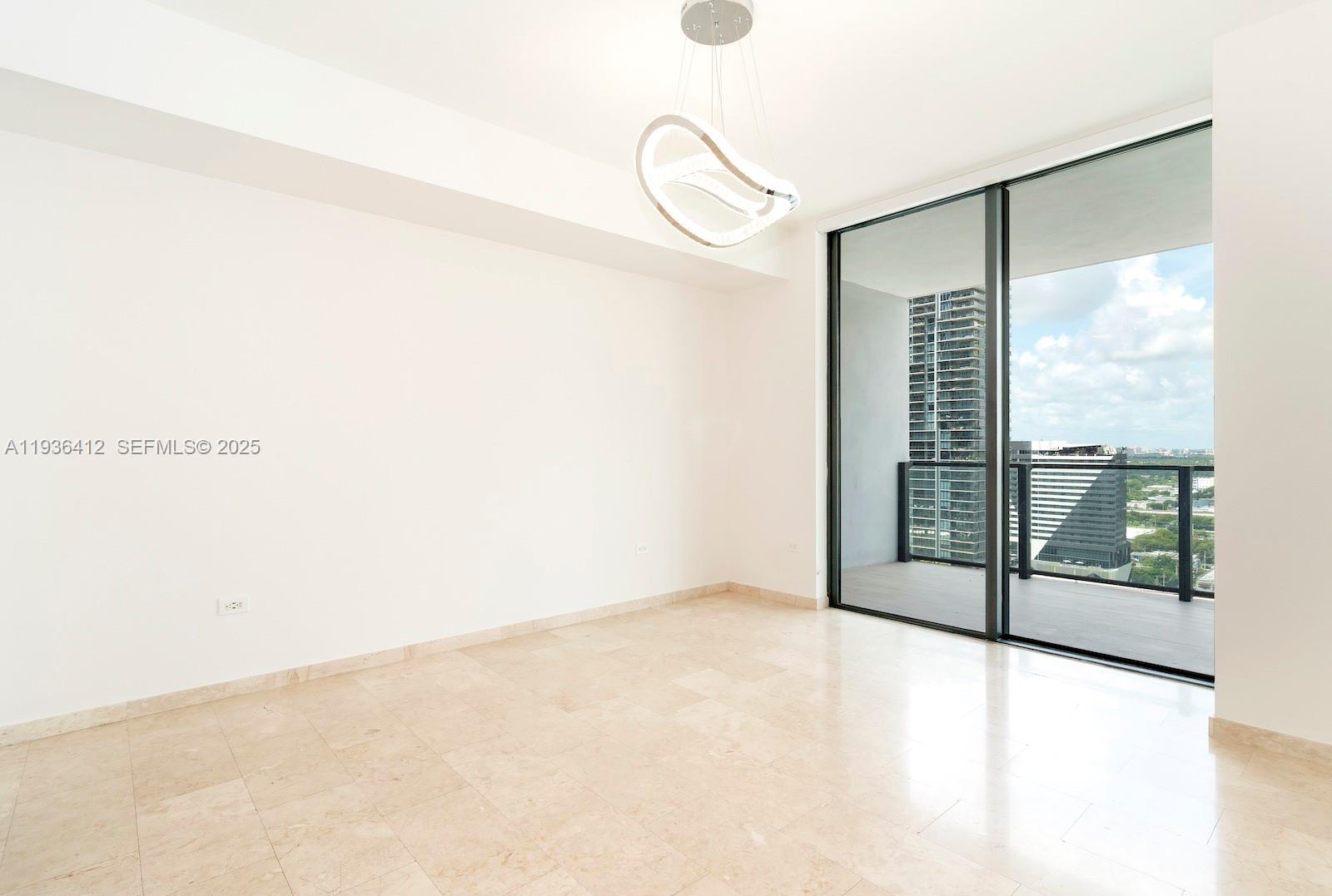 REACH CONDO - Residential