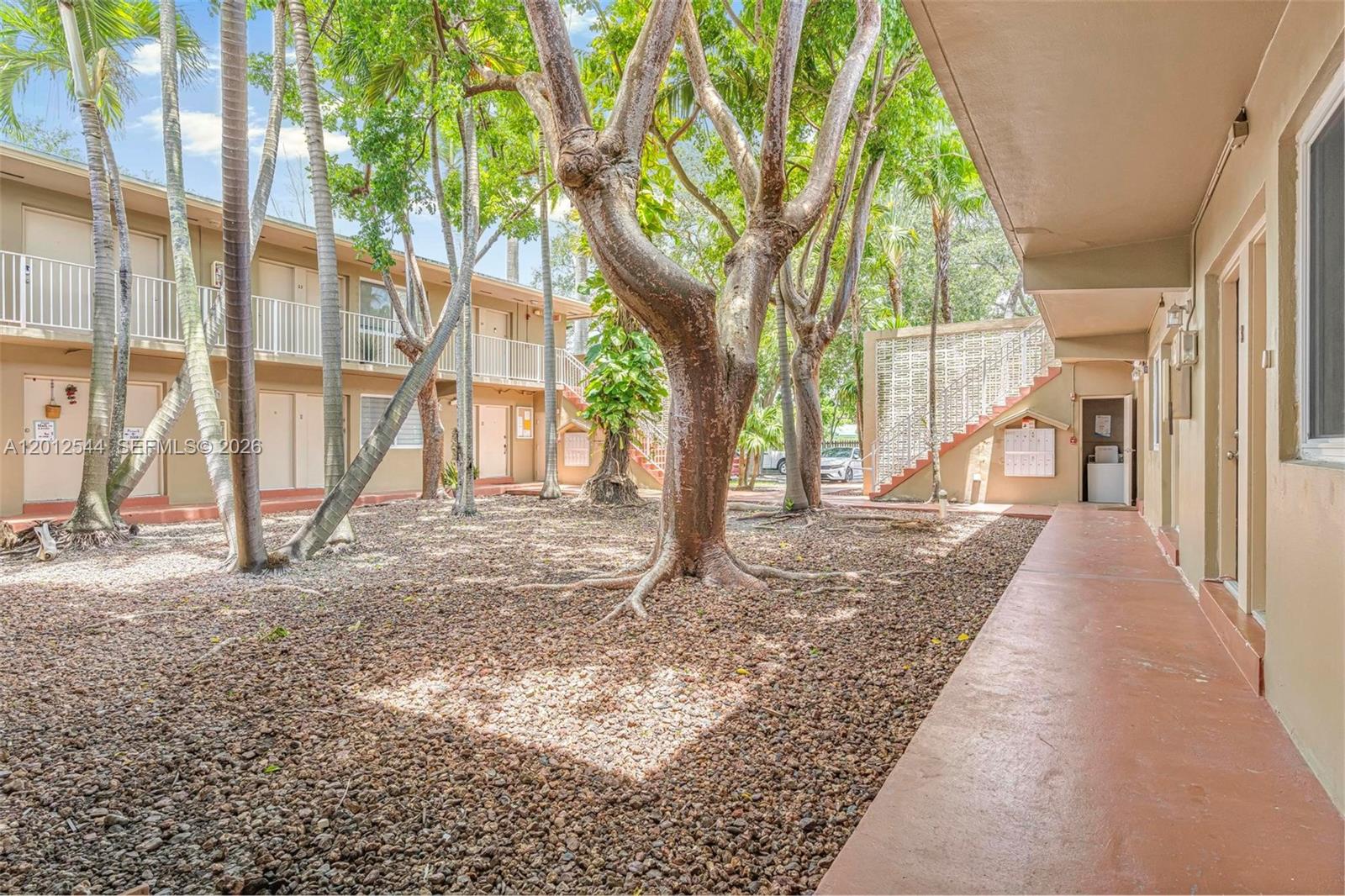 THE OAKS AT SOUTH MIAMI C - Residential