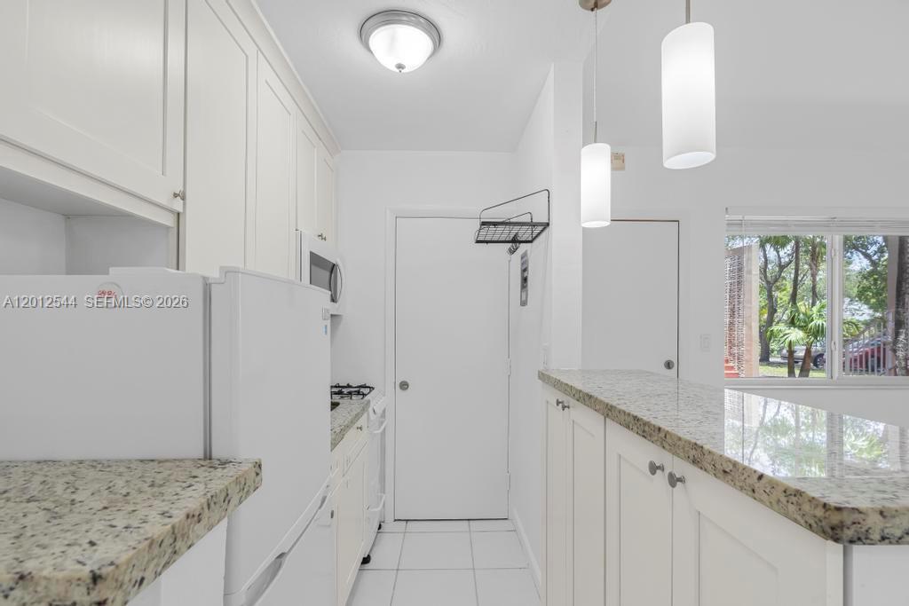 THE OAKS AT SOUTH MIAMI C - Residential