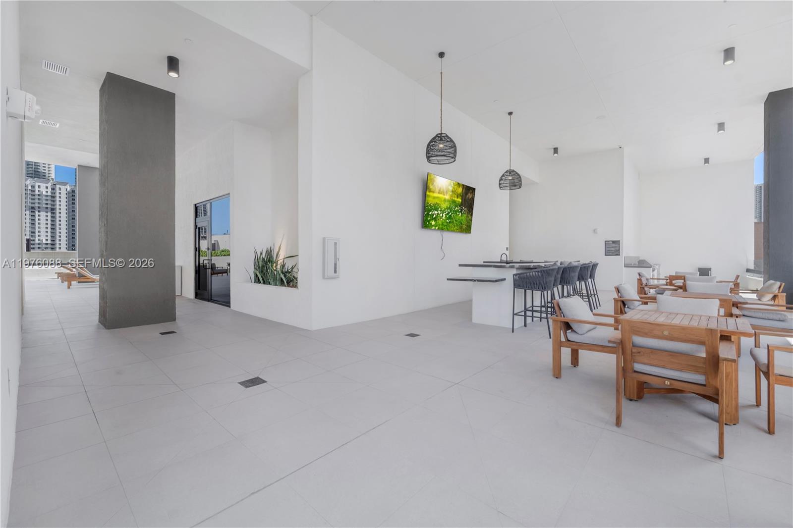 DISTRICT 225 - Residential
