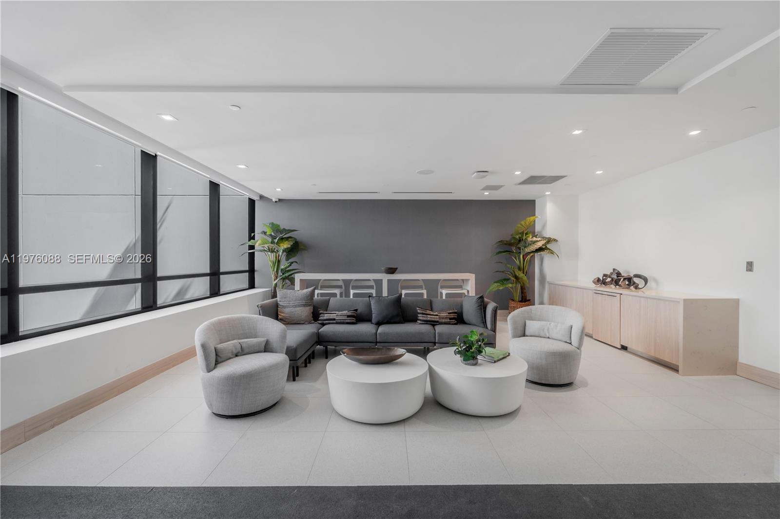 DISTRICT 225 - Residential