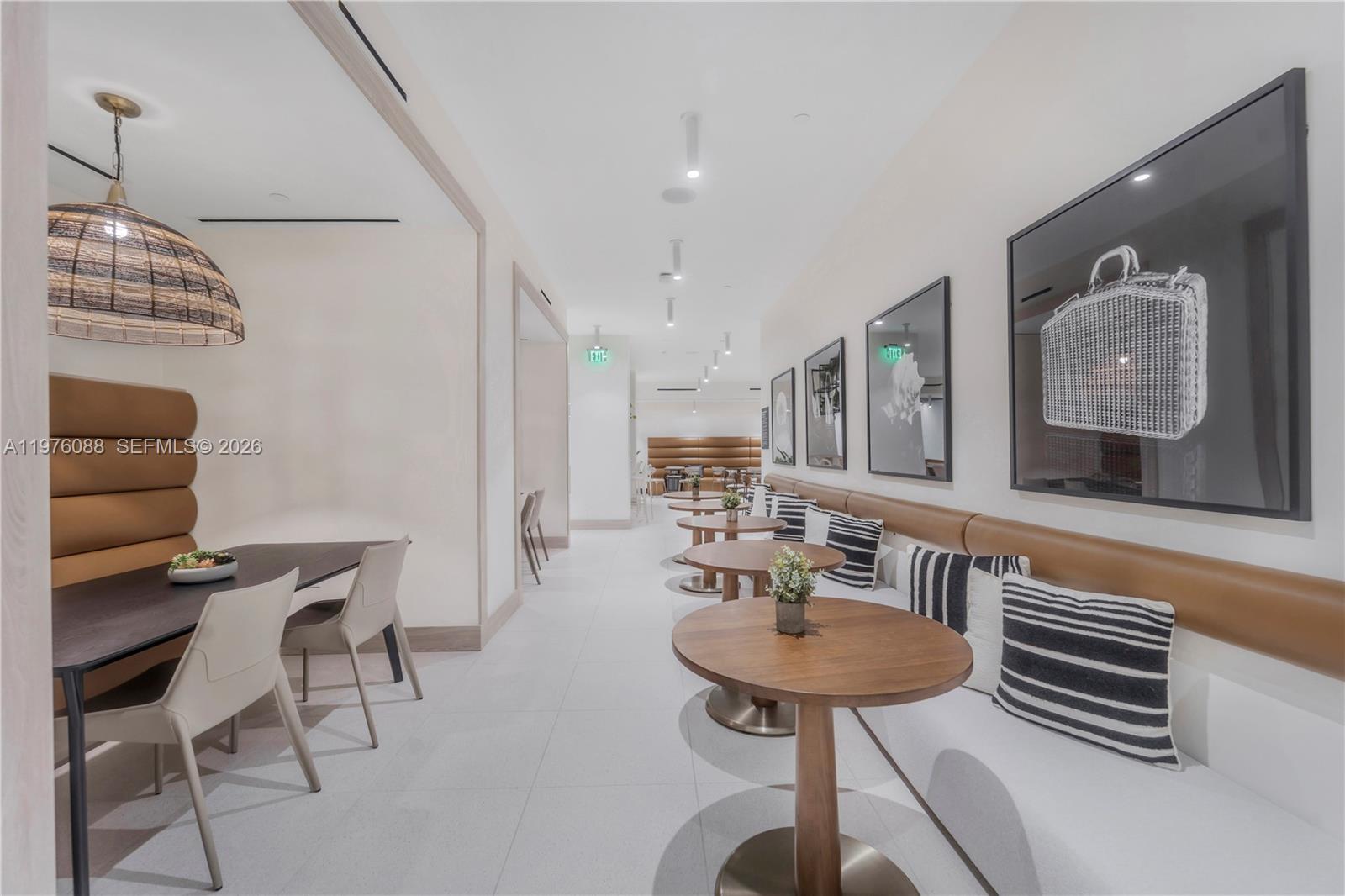 DISTRICT 225 - Residential