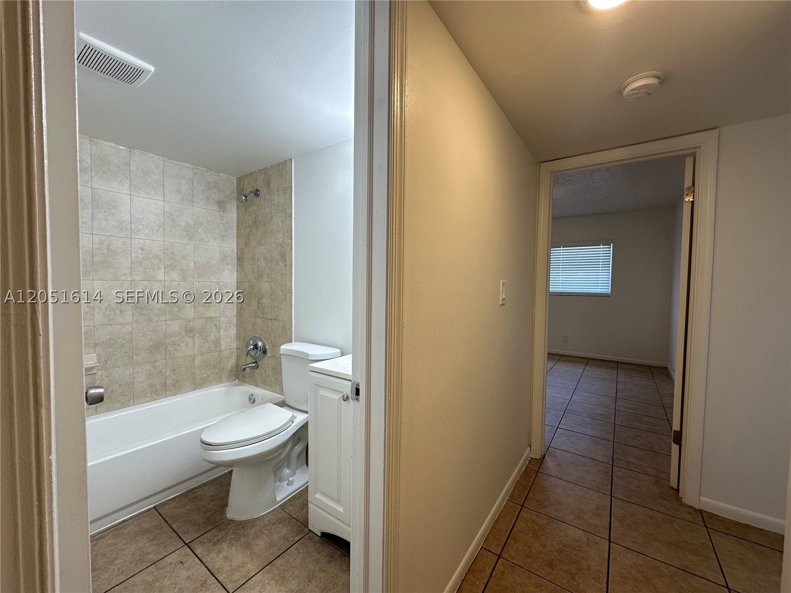 CORAL RIDGE ISLES - Residential Lease