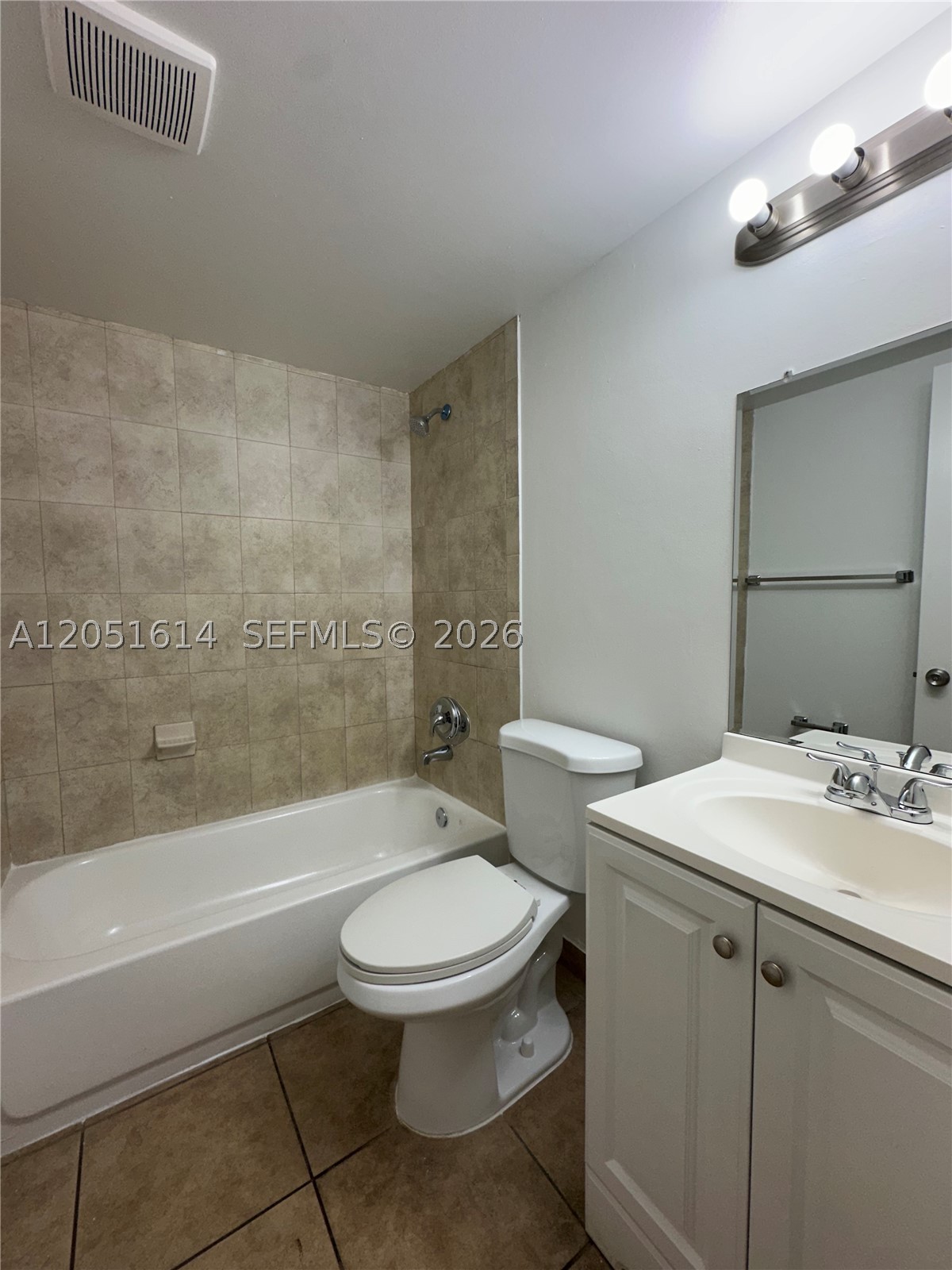 CORAL RIDGE ISLES - Residential Lease