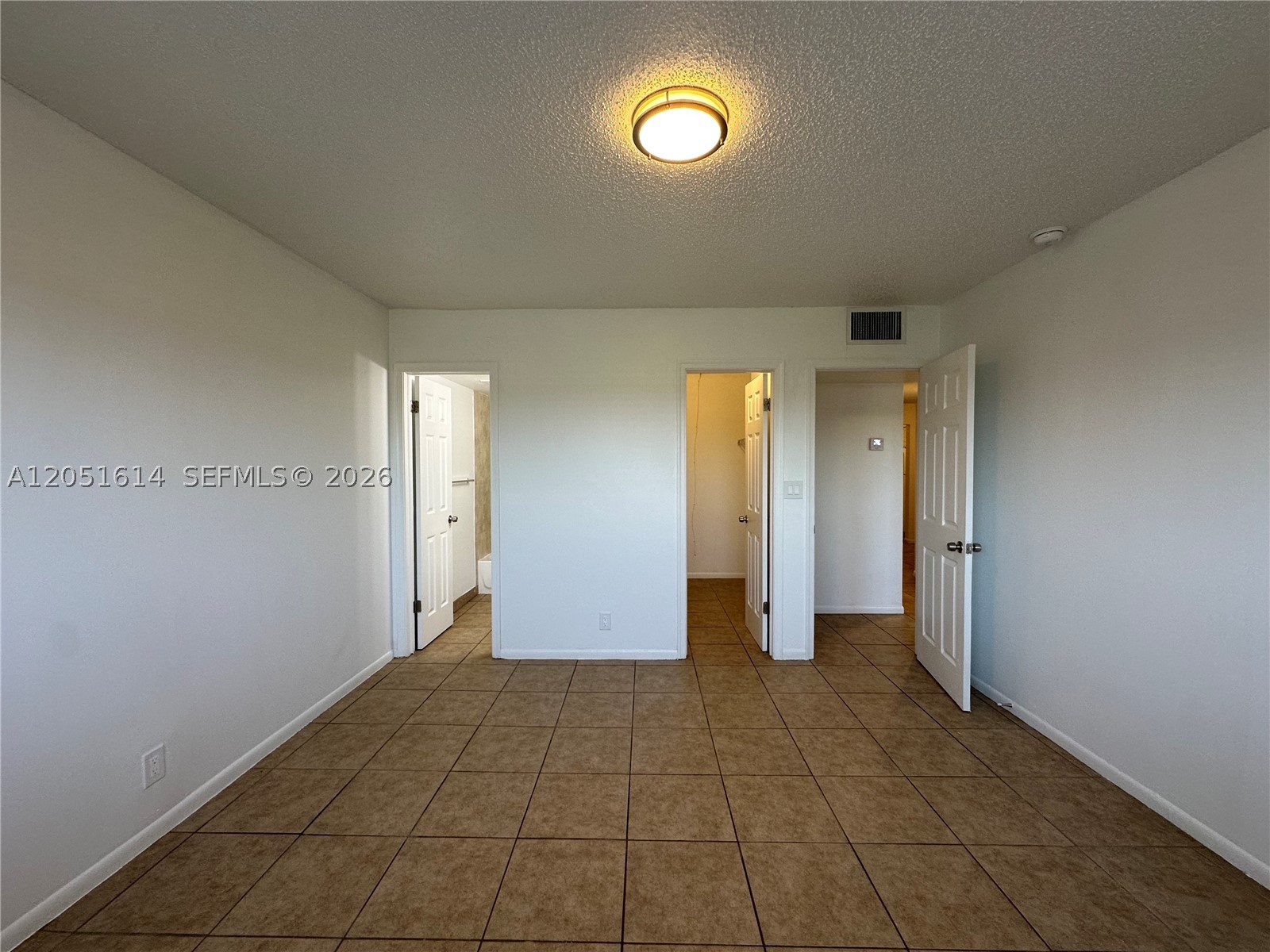 CORAL RIDGE ISLES - Residential Lease