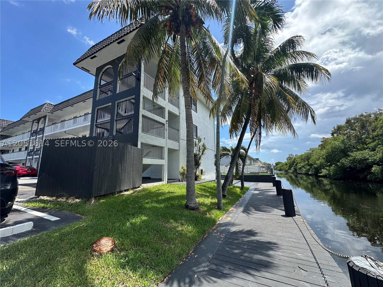 CORAL RIDGE ISLES - Residential Lease
