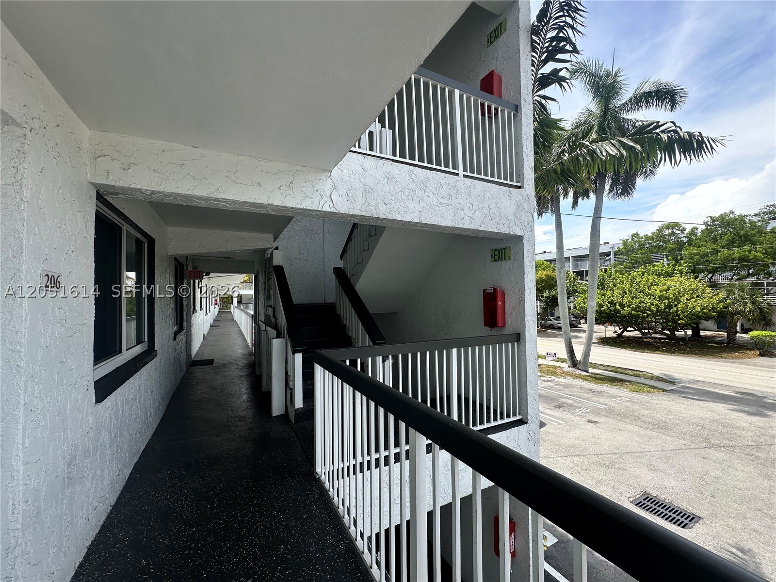 CORAL RIDGE ISLES - Residential Lease