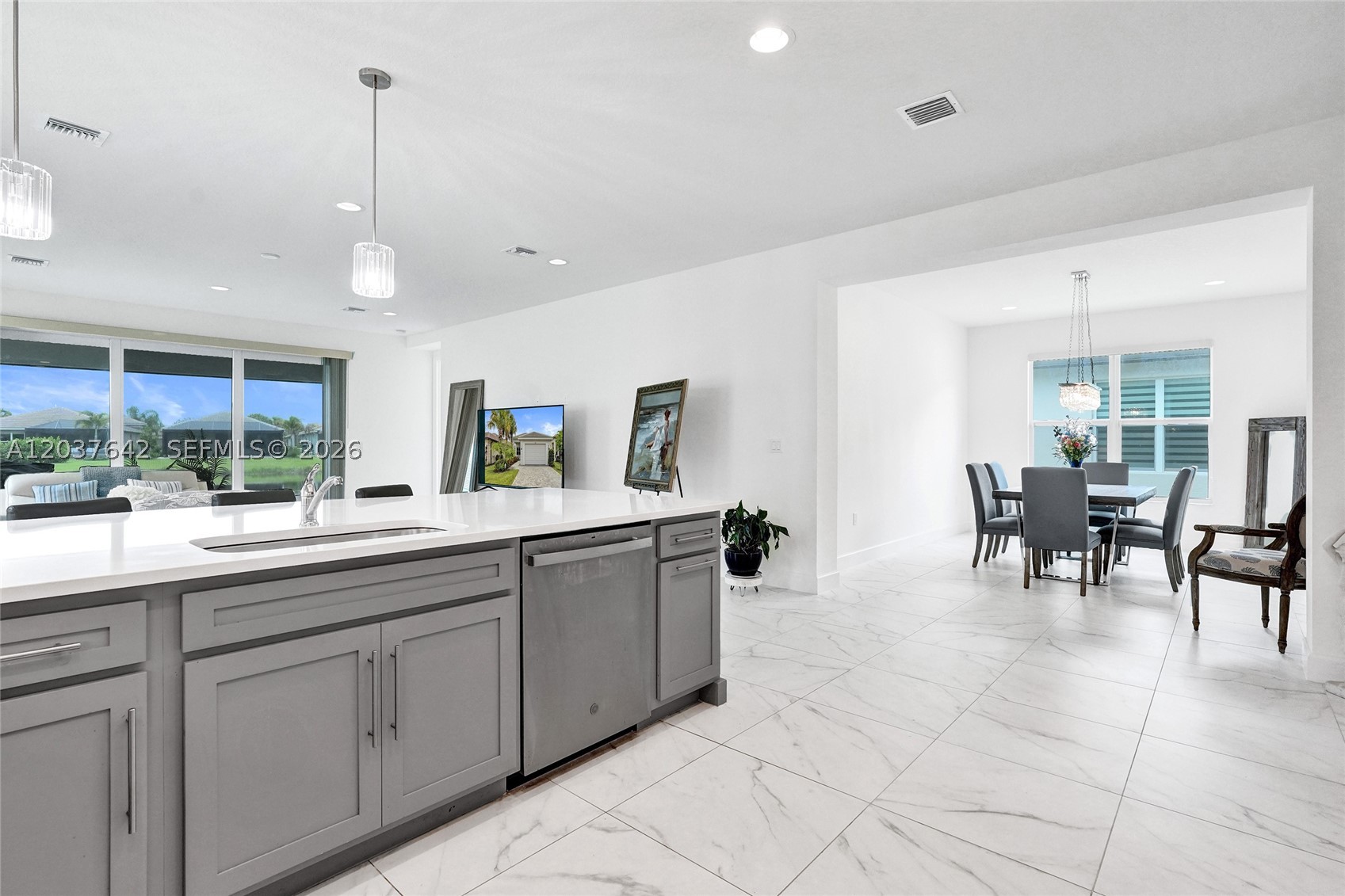 METES AND BOUNDS - Residential