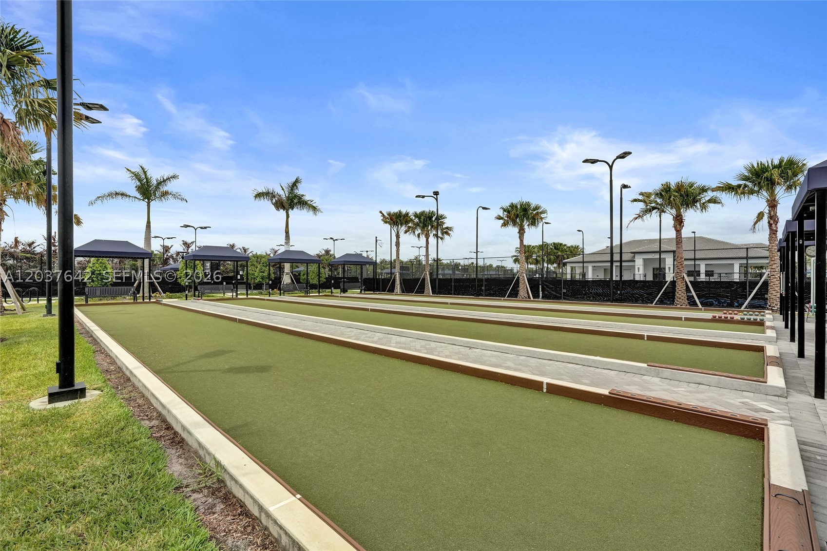 METES AND BOUNDS - Residential