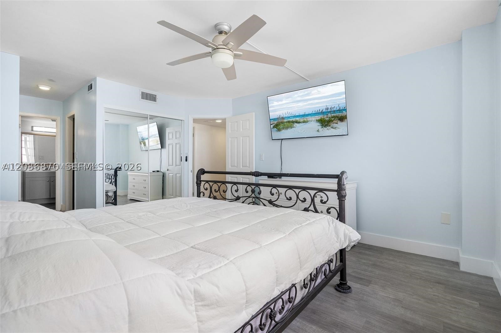 COMMODORE PLAZA CONDO - Residential Lease