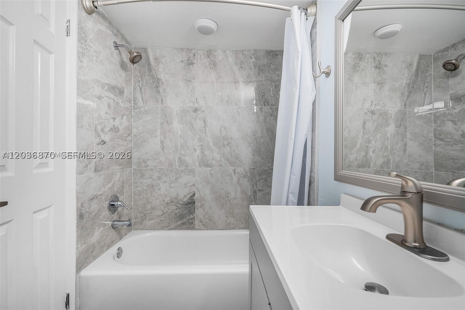COMMODORE PLAZA CONDO - Residential Lease