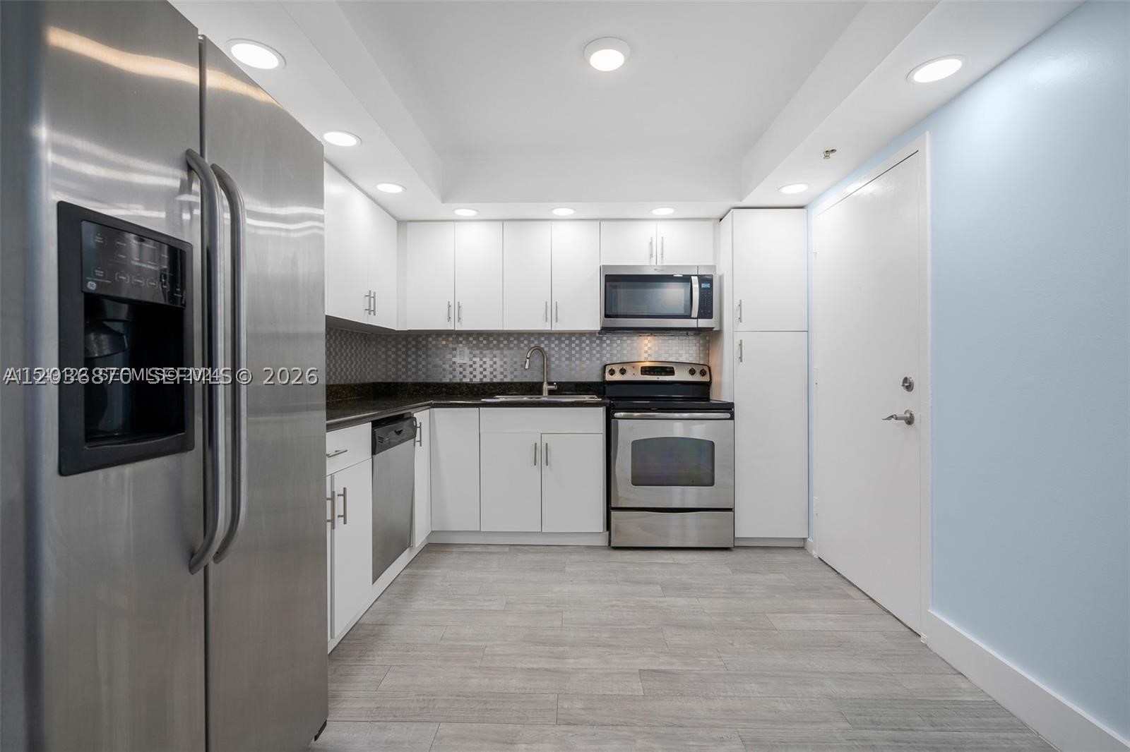 COMMODORE PLAZA CONDO - Residential Lease